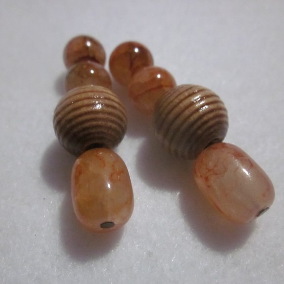 Wood & Natural Color Stretch Bracelet & Earring Set - Picture 3 of 5